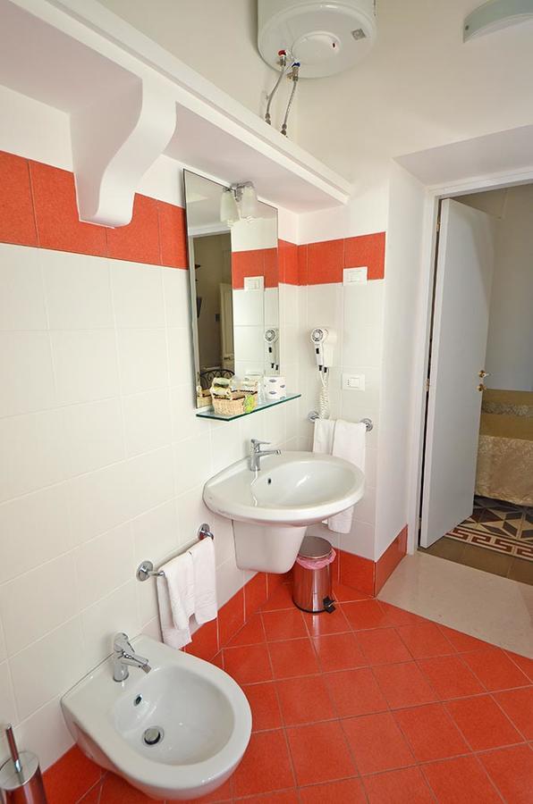 Casa Branca Bed & Breakfast Кастриняно дел Капо Екстериор снимка